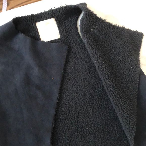 Tucker and Tate faux suede vest with fleece inside - Picture 2 of 4